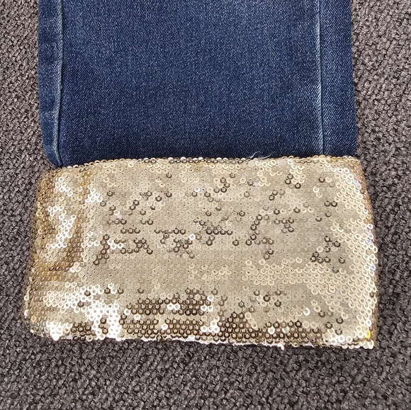 NWOT VENUS CAPRI JEANS WITH SEQUENCE GOLD CUFF - Picture 4 of 7